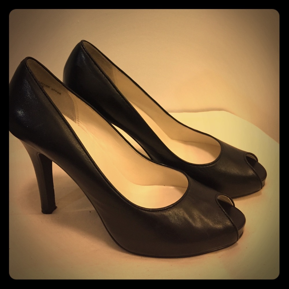 Peep toe heels
